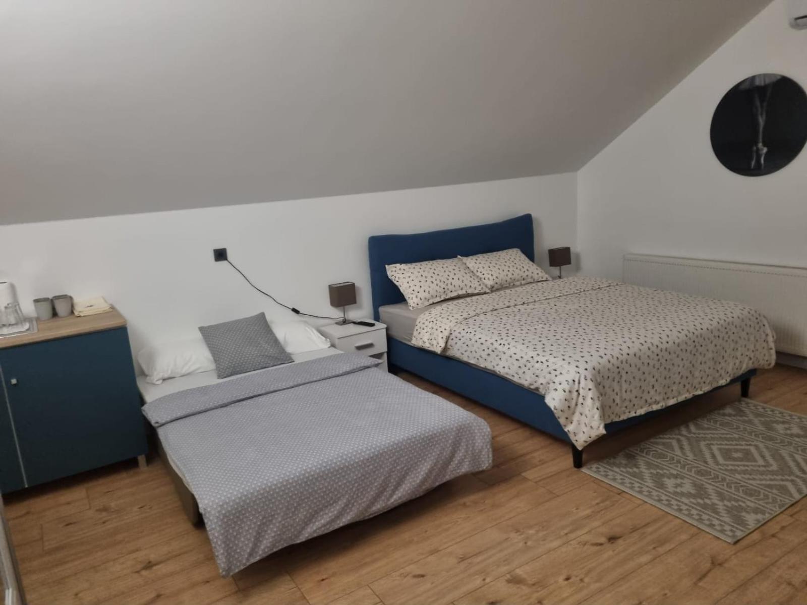 Sobe Marta Hotell Trgovisce Exteriör bild
