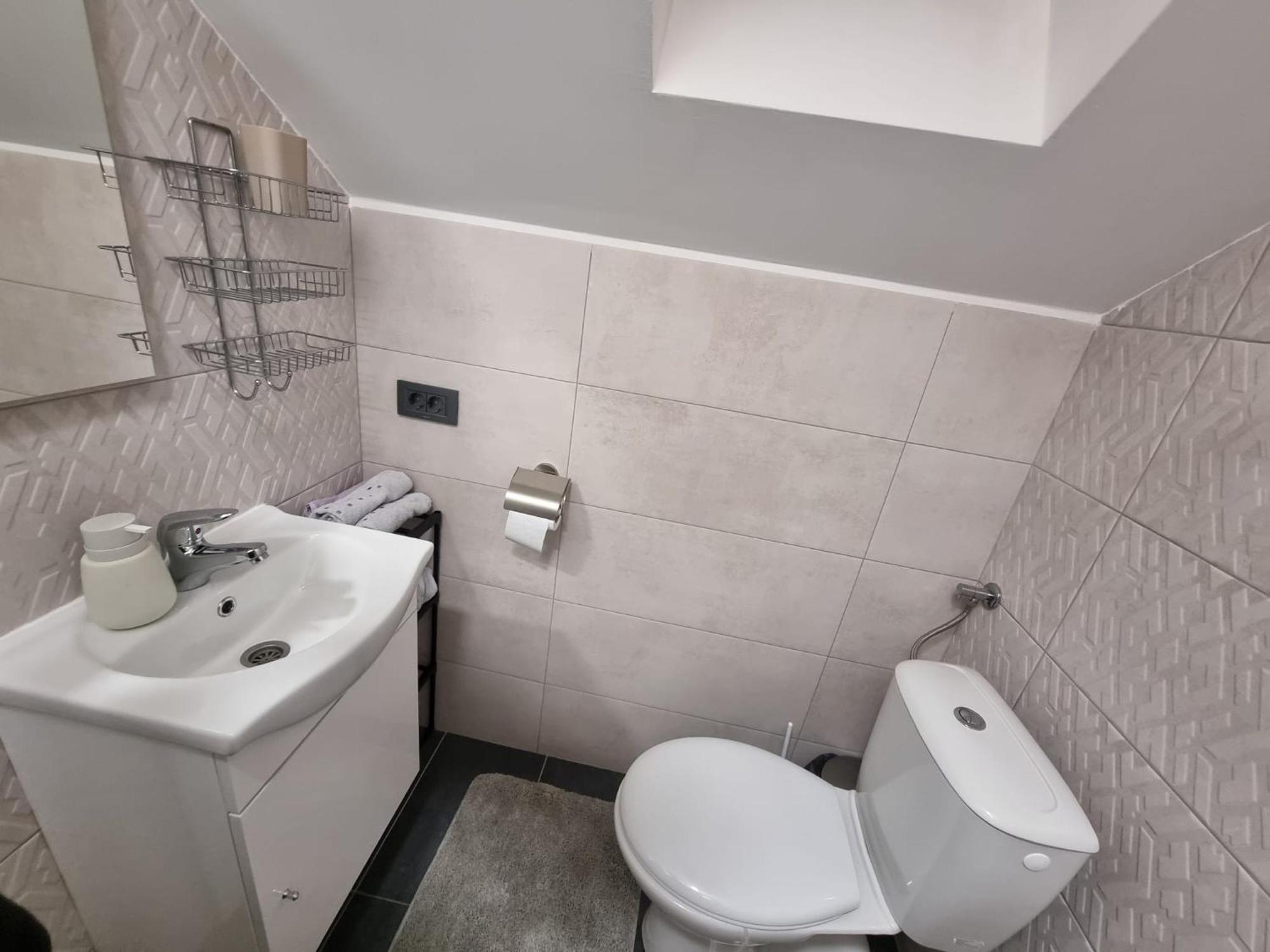 Sobe Marta Hotell Trgovisce Exteriör bild