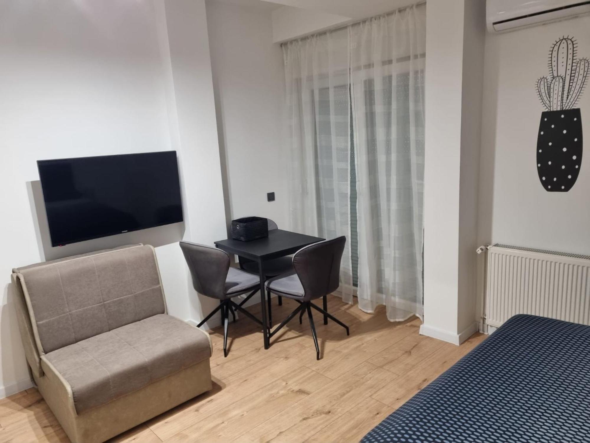 Sobe Marta Hotell Trgovisce Exteriör bild